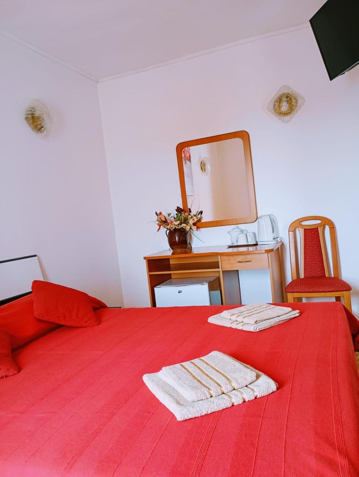 Rooms Helena Krk Town Kültér fotó