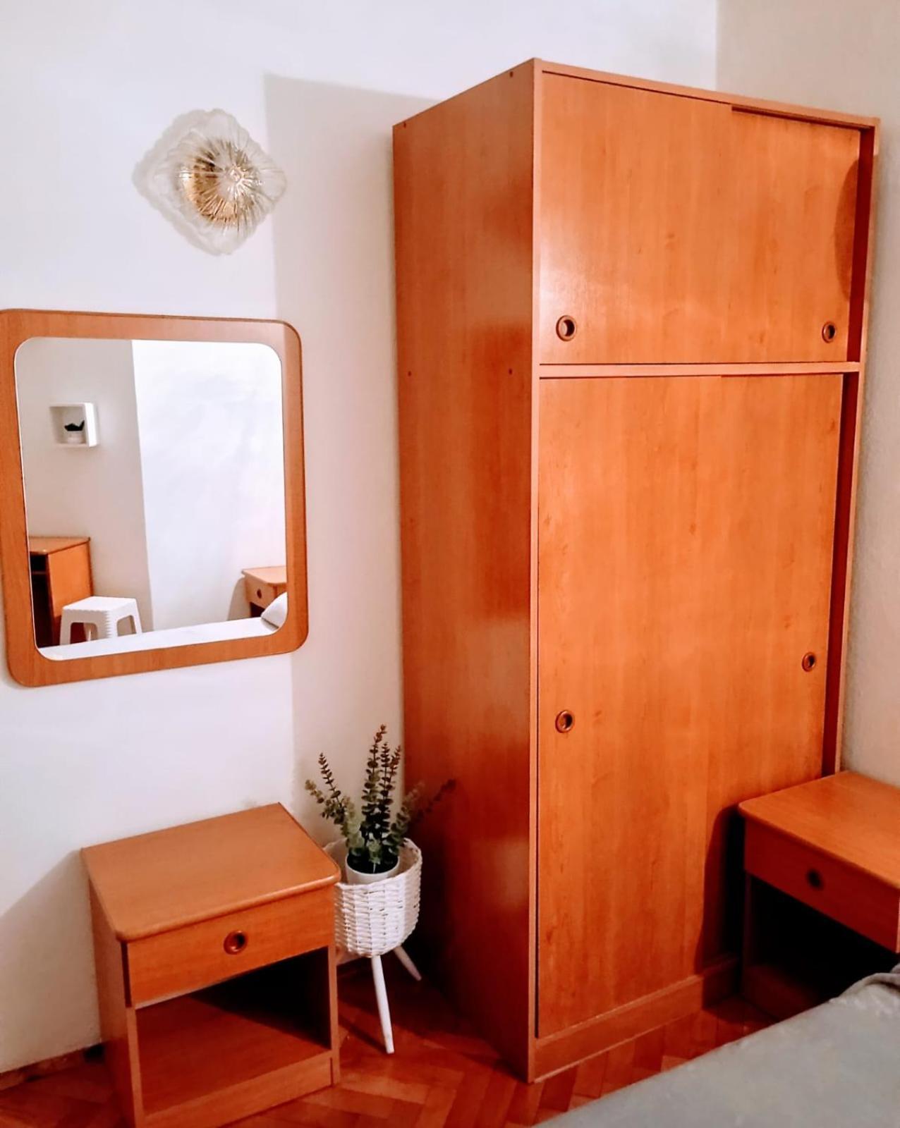Rooms Helena Krk Town Kültér fotó